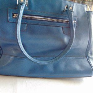 blue zipper close purse 2 full size across inside